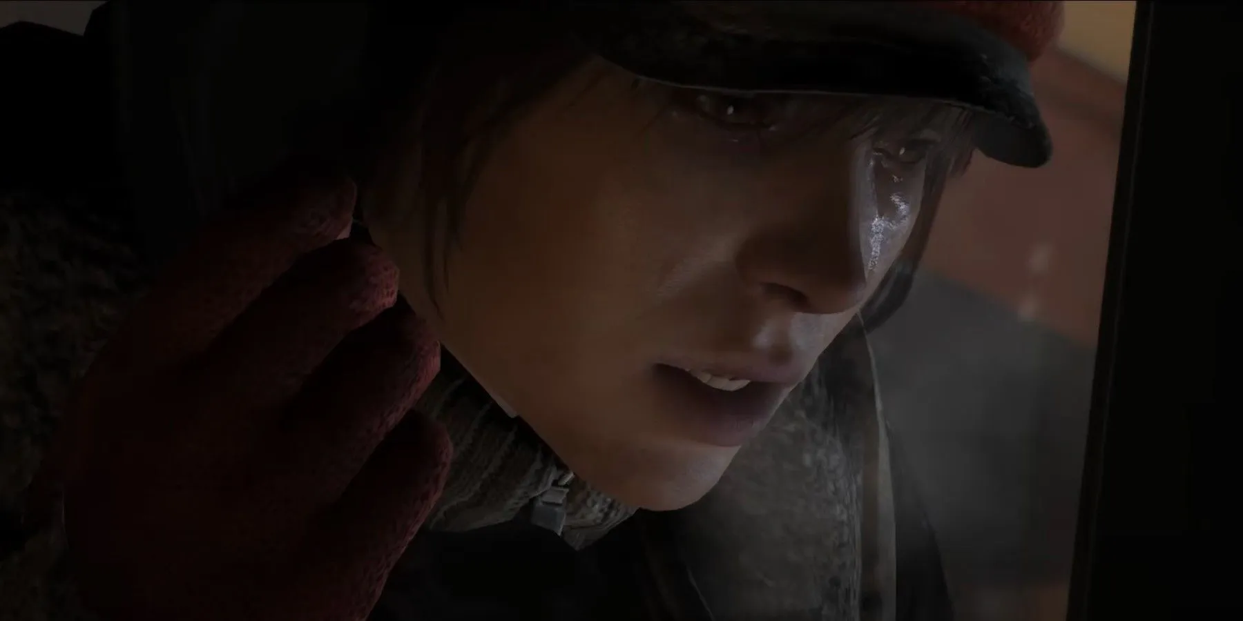 Beyond Two Souls Jodie Holmes using phone
