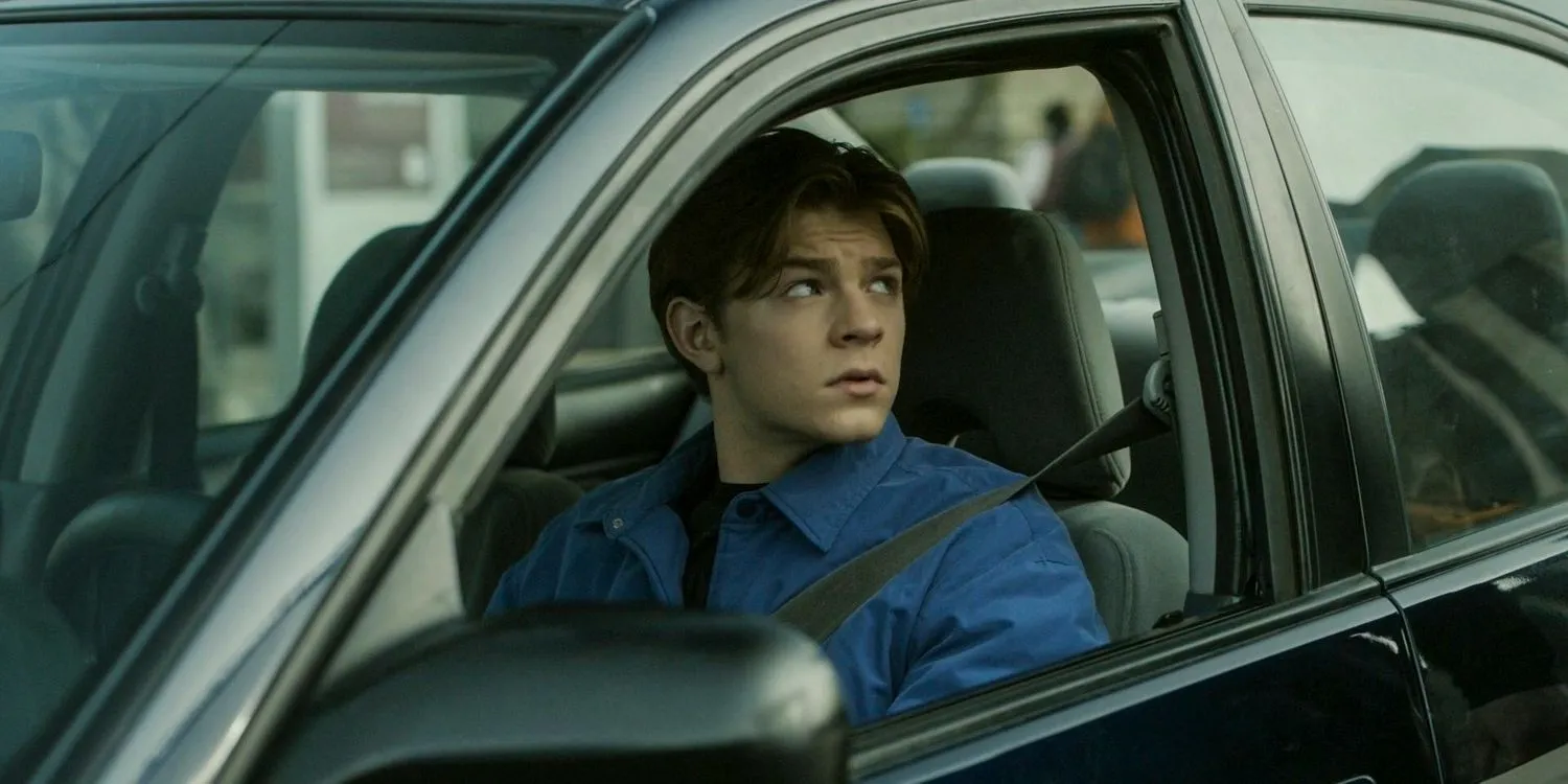 in a car, Charlie Dessen (Oakes Fegley) in Dark Matter season 1 episode 8